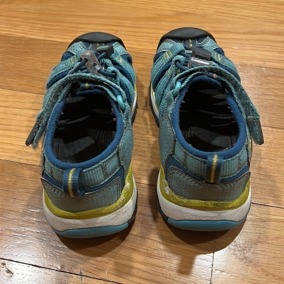 KEEN boys Newport H2O sandals size 9. - Picture 3 of 9